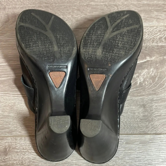 Born Black Leather Buckle Heeled Clogs Mules 8 - Picture 11 of 15